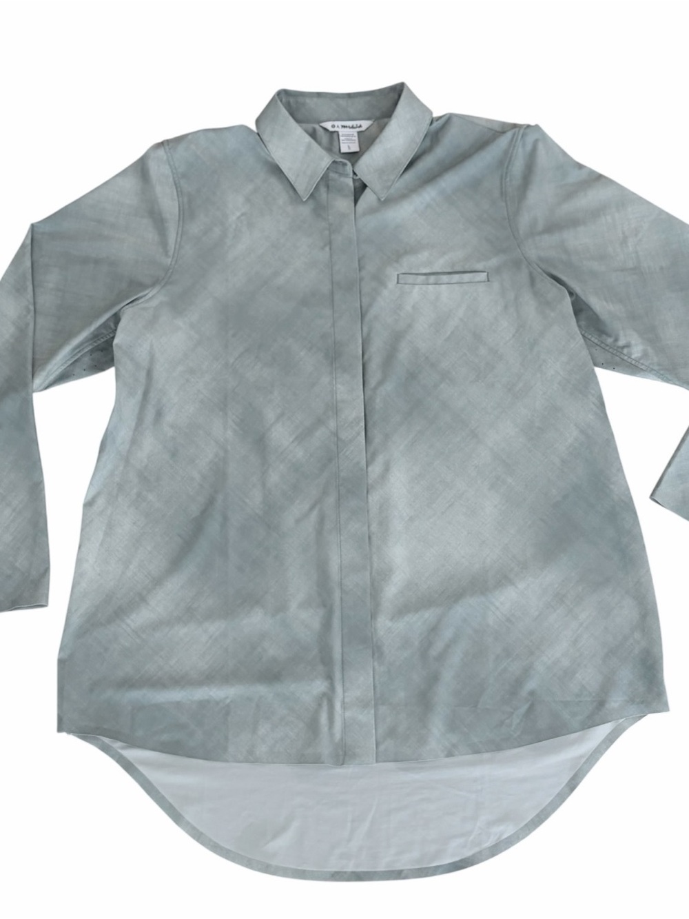 Athleta Urbanite Printed Tunic Blouse Gray Green Hidden Button Stretch Top Large